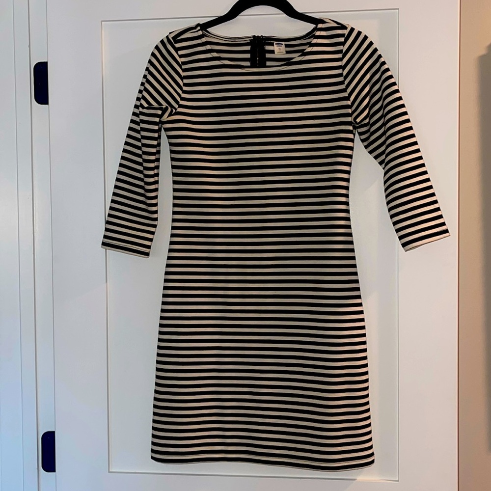 Old Navy Black White Striped Knit Dress